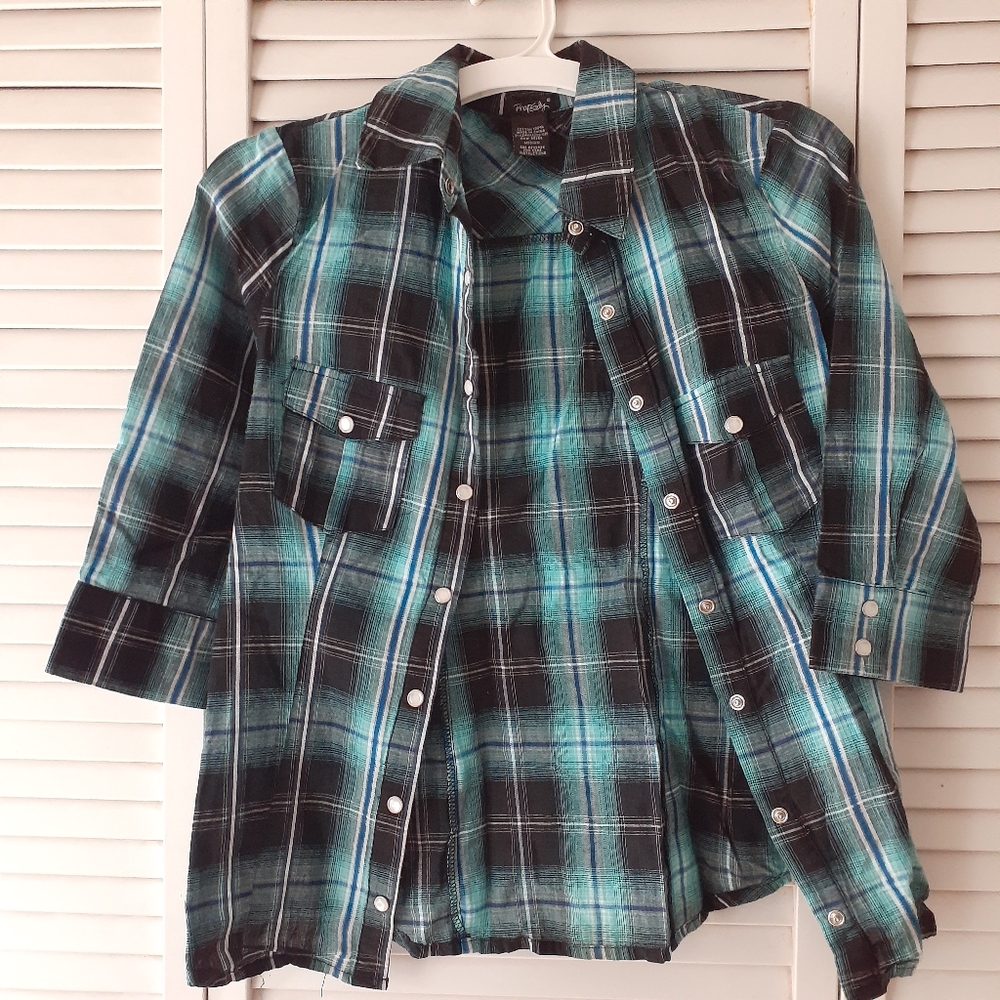 Women's/Junior Button-up 3/4 Sleeve Plaid Top Size M